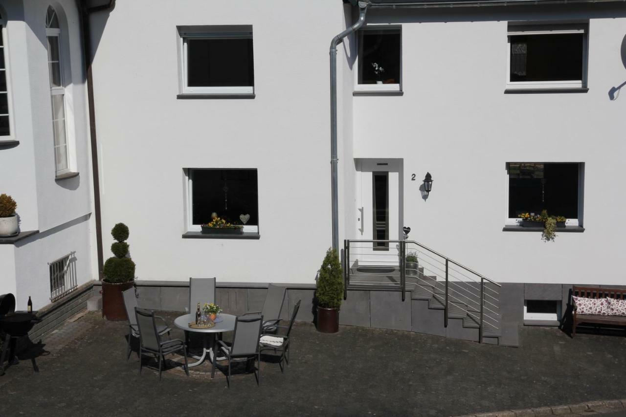 Ferienhaus Am Kreuzberg - Nuerburgring Ulmen Exterior foto