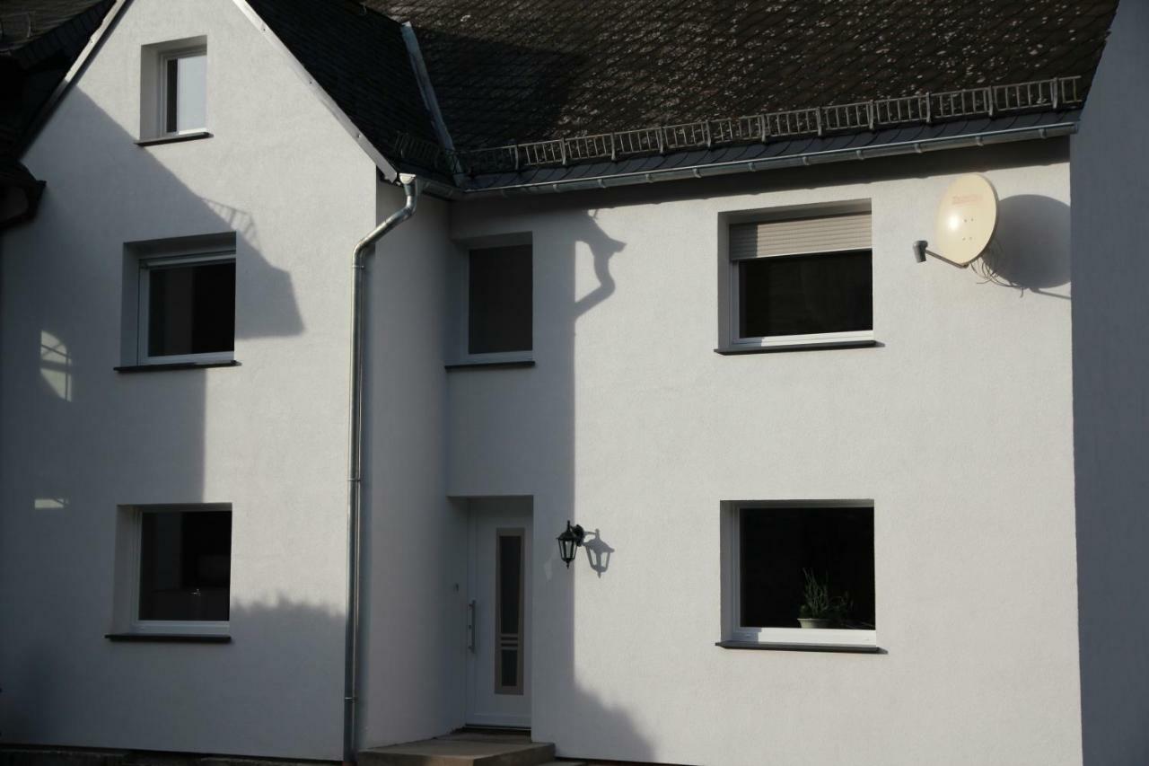 Ferienhaus Am Kreuzberg - Nuerburgring Ulmen Exterior foto